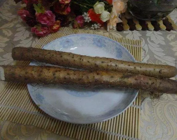 山楂這樣一熬,肚子肥肉全掃光,174到96斤,身材真漂亮,做法很簡單。。