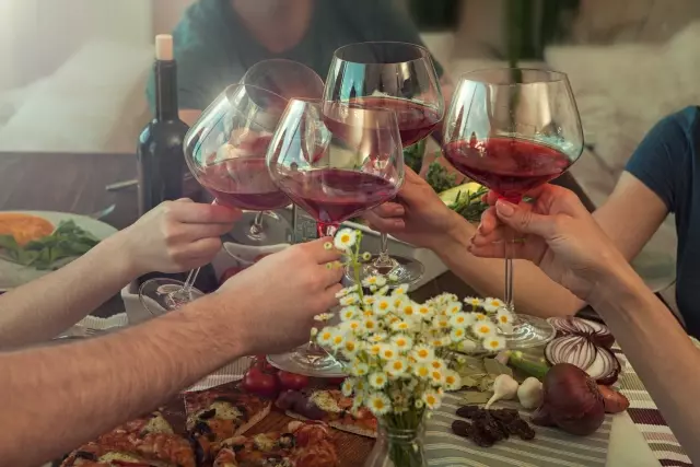 他28歲罹患胃癌末期,全因「這種飲食習慣」!父痛哭:「他就不愛惜自己的身體!」
