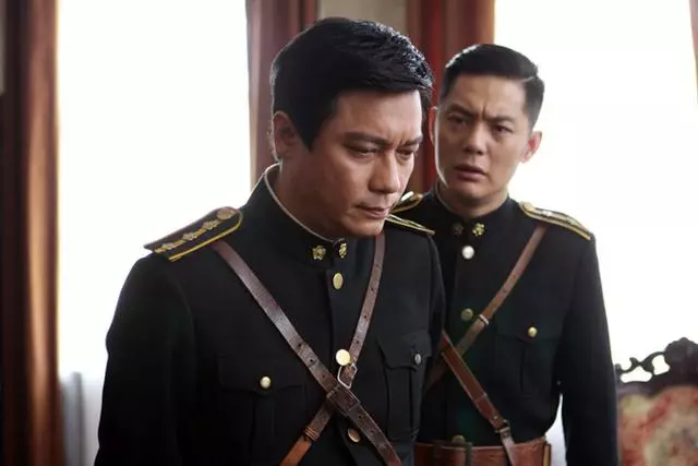 用10年的時間塑造一個一哥，前妻生兒子，現任生女兒，人生足矣 !