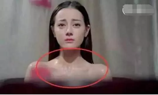 演員拍戲時的下半身是什麼狀態?看了不要笑