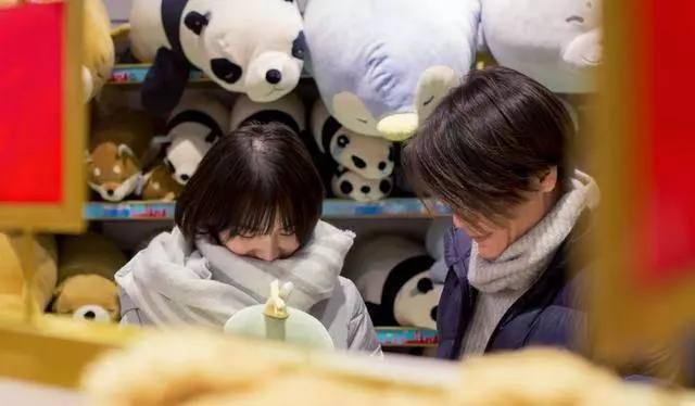 我生了兒子,老公和我離了婚,如今前夫想認親,兒子說你不配