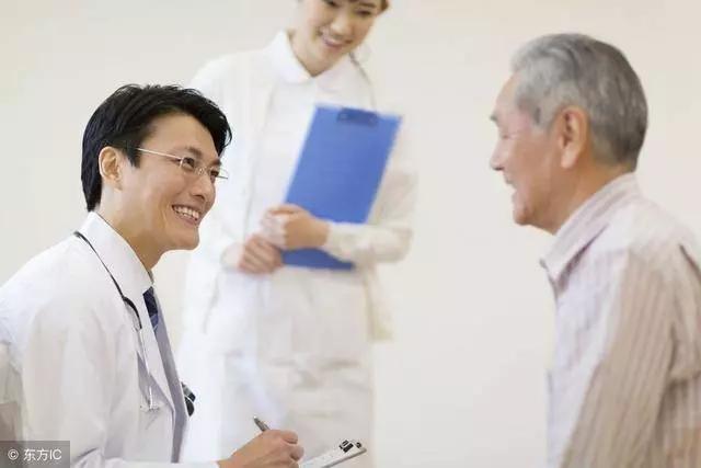 我生了兒子,老公和我離了婚,如今前夫想認親,兒子說你不配