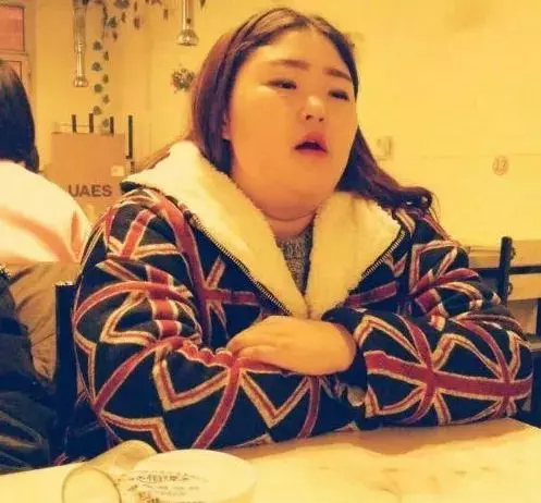 她被渣男劈腿後狠心瘦下半個自己,「絕世美顏」讓渣男瘋狂求復合