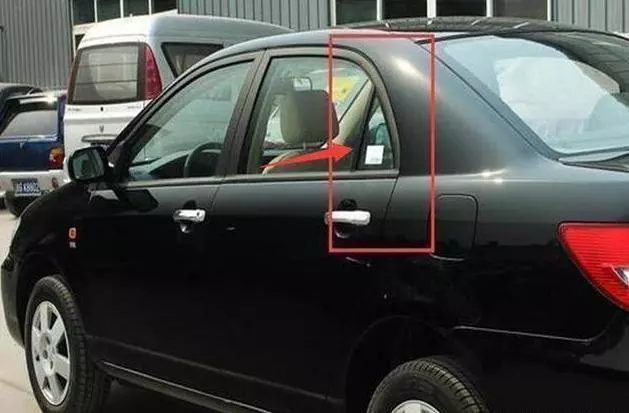 開了20年車,還傻傻不知道汽車三角窗有什麼用處?後悔知道晚了!