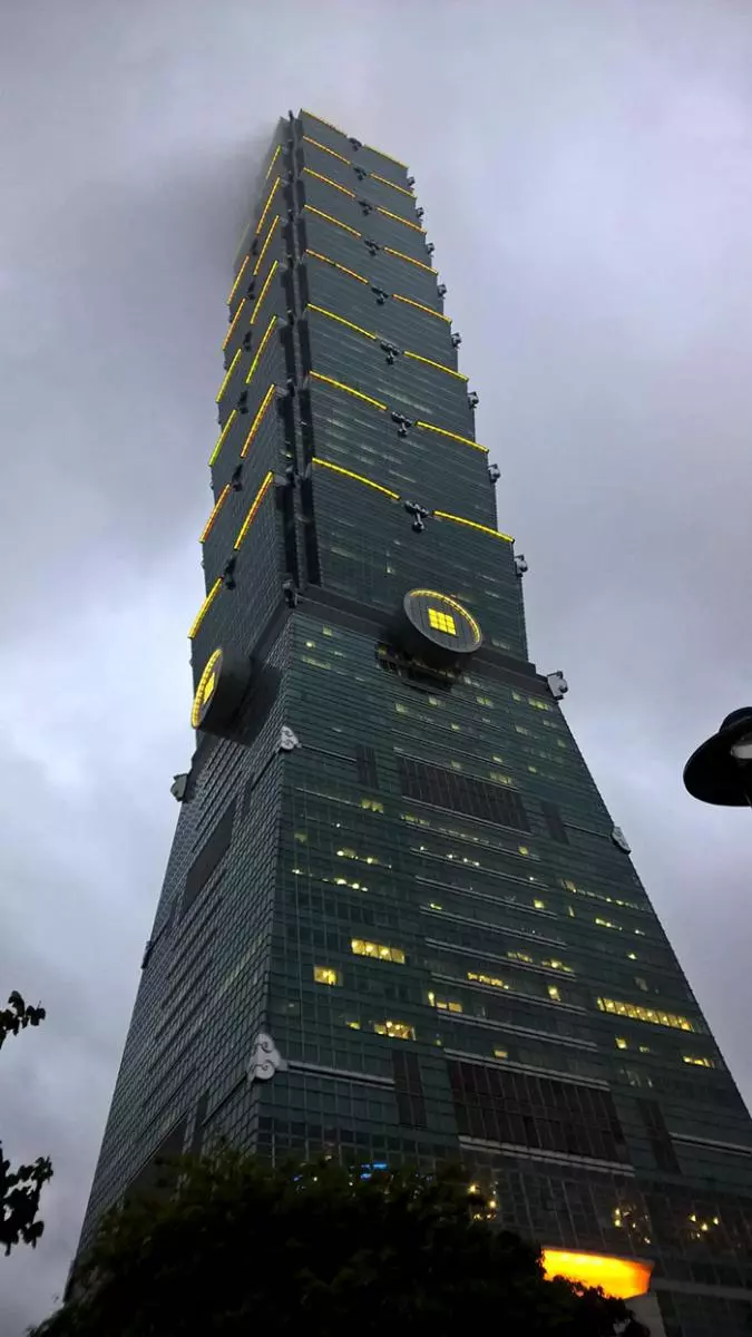 30個看起來「超邪惡」的建築,熟悉的台灣大樓也在裡面!