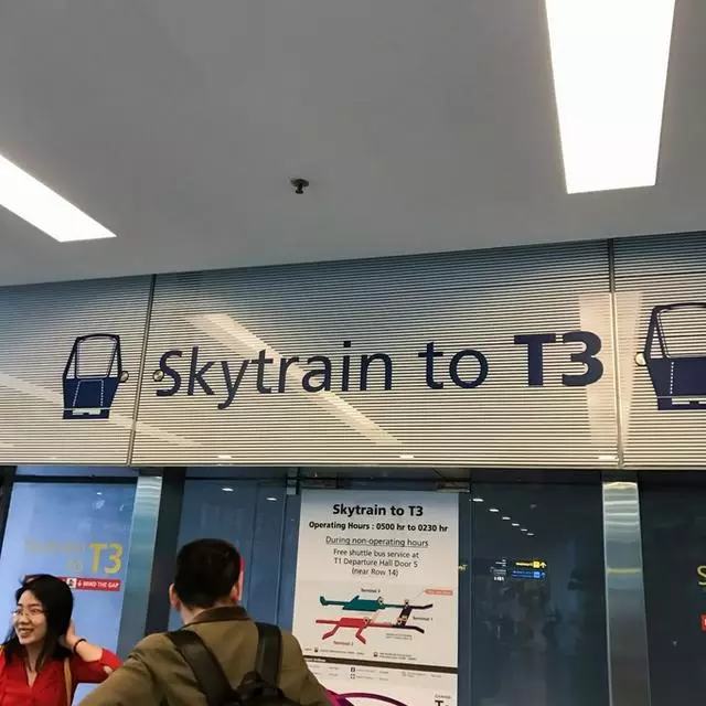 新加坡這個華人國家,街道上卻全是英文,中國人很無奈!
