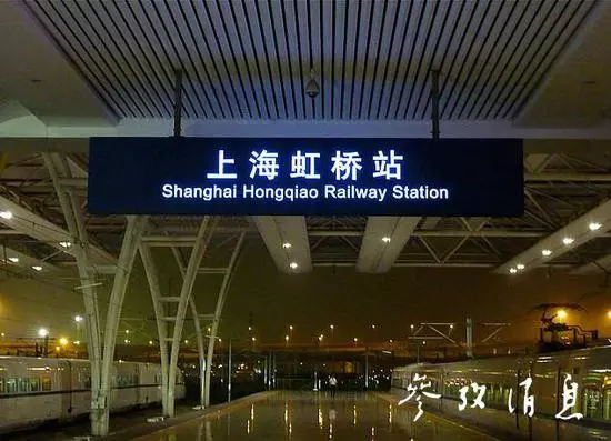 美國網友吐槽:中國5G火車站先進太多,到底美國造了些什麼?