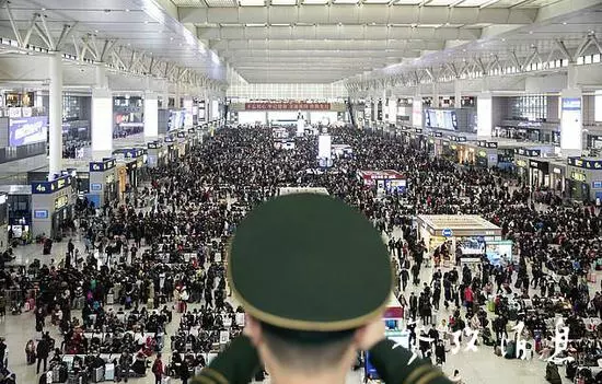 美國網友吐槽:中國5G火車站先進太多,到底美國造了些什麼?