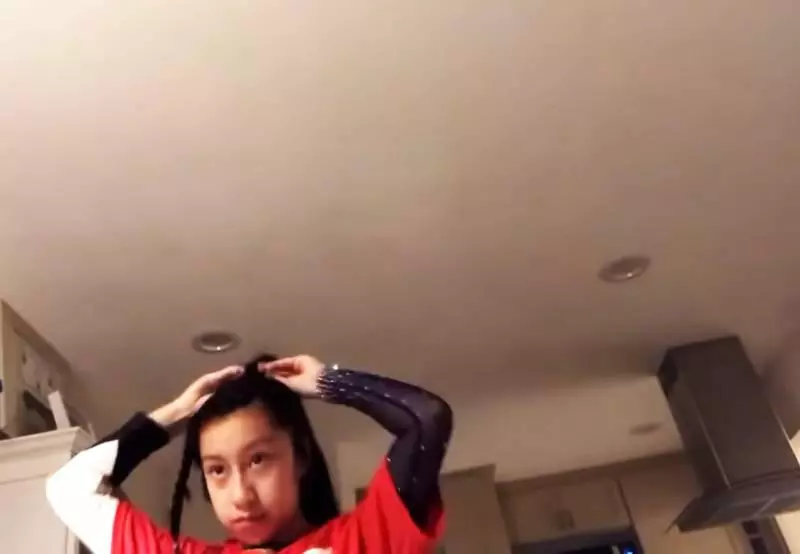 她去不了美國啦啦隊大賽!12歲女孩開心自拍參賽全紀錄,卻錄下「自己慘死瞬間」!
