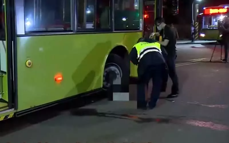 女友喪命公車輪下,謝政鵬IG發文心痛淚悼:「棄權你會不開心,但我好想回去⋯」