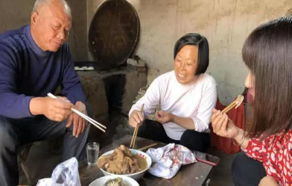 這6種東西,越吃口臭越嚴重,尤其是最後一種,不戒掉真的沒救!