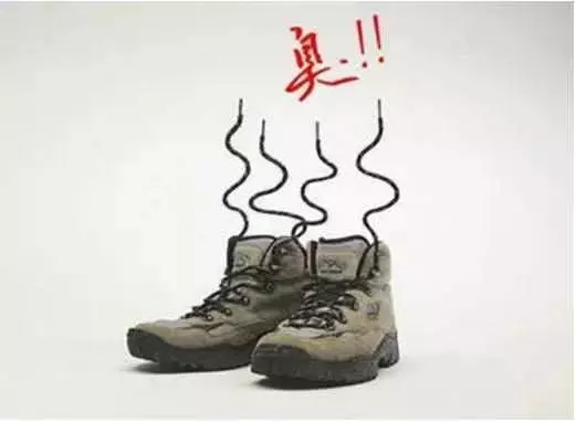 總是便秘、上廁所拉不出,把那兒拍三下就通了!便秘好了,腸道通了,有便秘的人快去試試