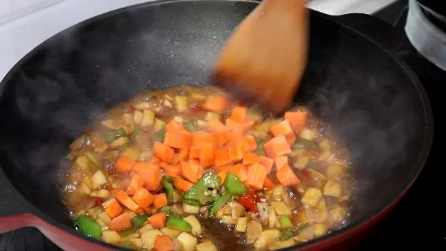 杏鮑菇新做法,又香又入味,口感比肉好,每次做兩盤都不夠吃