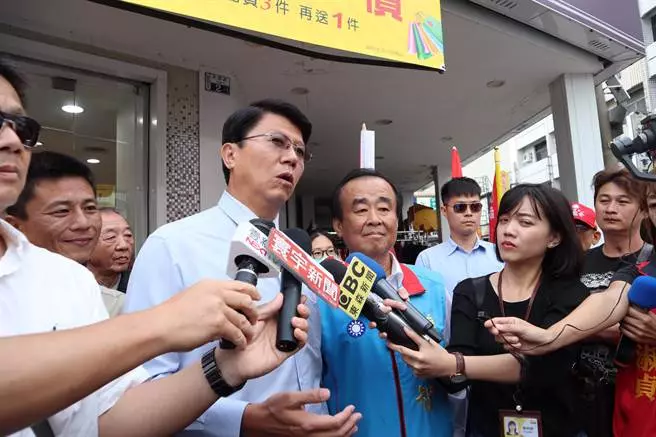 段宜康嗆謝龍介道歉 羅智強大喜:宜康不 出 誰與爭豬
