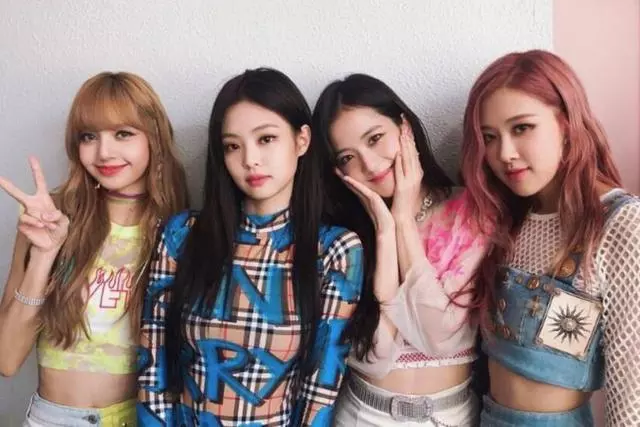 BLACKPINK和TWICE各自羨慕對方的理由,不用想都知道是為什麼!