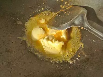 奶油香加鹹蛋香混合的金沙奶油蝦食譜