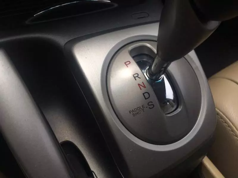 不只傳統手煞車成過去式,這些車內配備也將被取代!