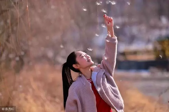 有智慧的母親為女兒打算:出嫁之前把你的錢交給我,別帶去婆家了