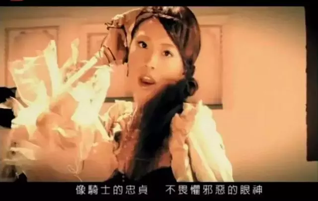 王心凌8分鐘回憶殺:諸神離開,百鬼狂歡,我愛過的華語樂壇死了