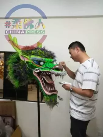 【一起去游神】800隻翩翩彩蝶繞龍身「大地之龍」震撼你雙眼