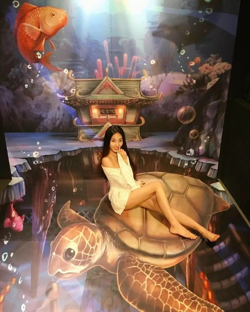 台灣「最正大學女老師」紅到國外!小黑裙下「像娃娃一樣的美腿」讓老外瘋狂:台灣人也太幸福