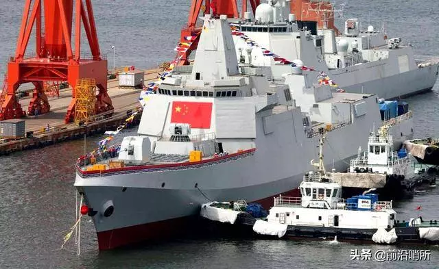 近5萬噸巨艦服役,全球僅2國擁有,西班牙人:中國朝世界最強邁進