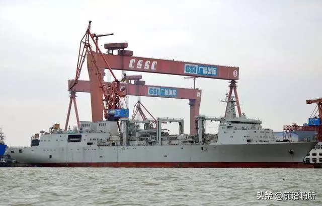 近5萬噸巨艦服役,全球僅2國擁有,西班牙人:中國朝世界最強邁進