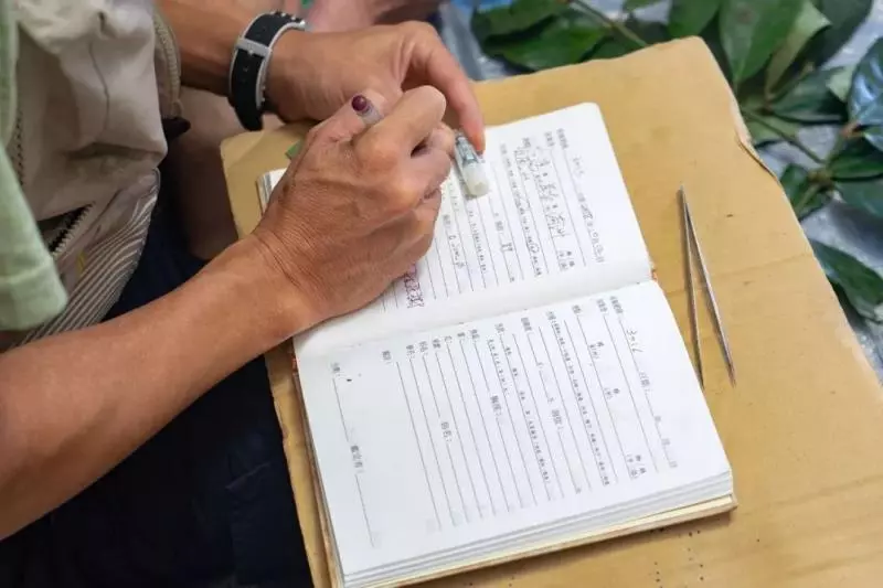 國中畢業神人「捨命」從事全台灣最危險的工作「植物獵人」,植物學家佩服:我們都做不到