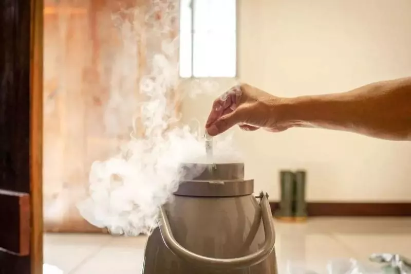 國中畢業神人「捨命」從事全台灣最危險的工作「植物獵人」,植物學家佩服:我們都做不到