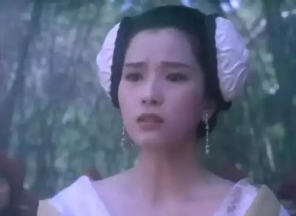 18歲走紅被金城武追求不屑一顧,48歲淒慘單身沒人娶!為餬口竟累到差點失明!