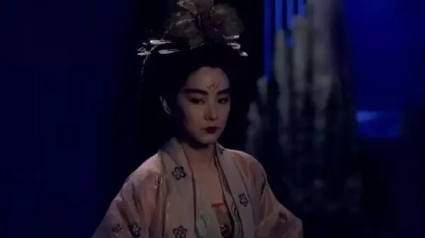 18歲走紅被金城武追求不屑一顧,48歲淒慘單身沒人娶!為餬口竟累到差點失明!