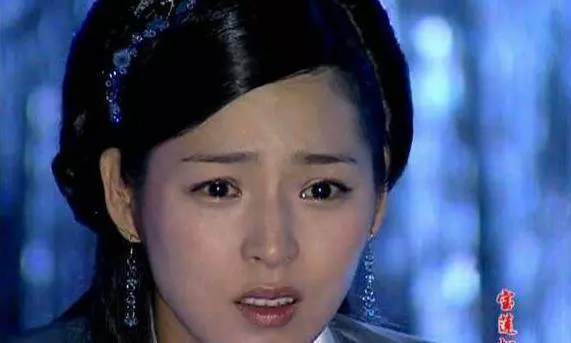 被「整容」毀掉的4位女明星,有一個整成面癱臉,而她不幸去世!
