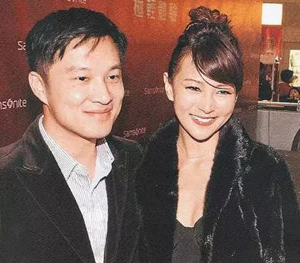 她豪門夢碎拍三級,整容失敗險面癱,如今變成這樣!