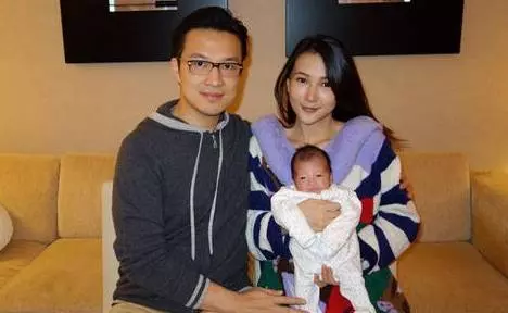 她豪門夢碎拍三級,整容失敗險面癱,如今變成這樣!