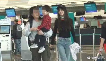 港媒爆光小海綿正面照,諷刺baby素顏丑,楊冪:放過孩子吧!