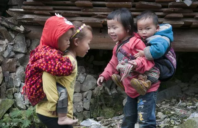 二胎還是女兒,出產房我就哭了,可家公的一席話,讓我改變了想法