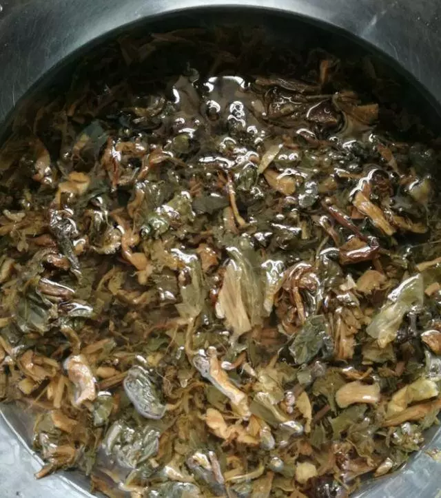 酒店大廚傳下來「客家梅菜扣肉」的秘方,想學不會都難,層次分明香氣濃鬱超好吃