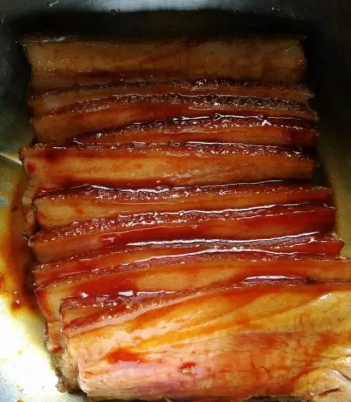酒店大廚傳下來「客家梅菜扣肉」的秘方,想學不會都難,層次分明香氣濃鬱超好吃