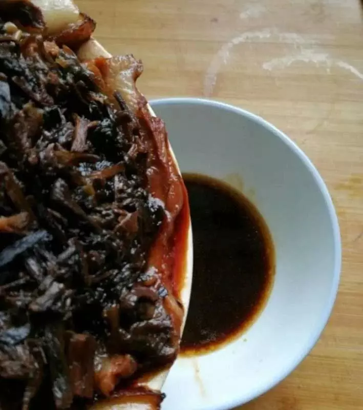 酒店大廚傳下來「客家梅菜扣肉」的秘方,想學不會都難,層次分明香氣濃鬱超好吃