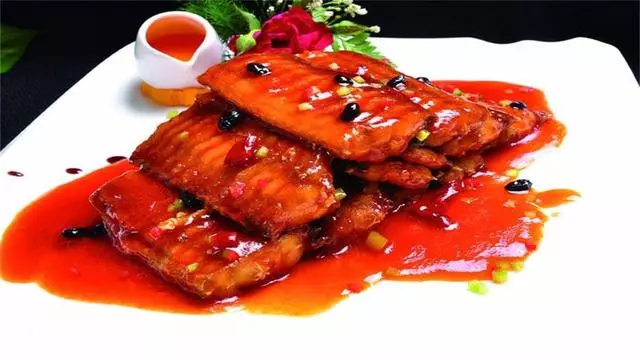 全球最貴火腿:一年限量80根,每根賣30000元!一根火腿得做10年