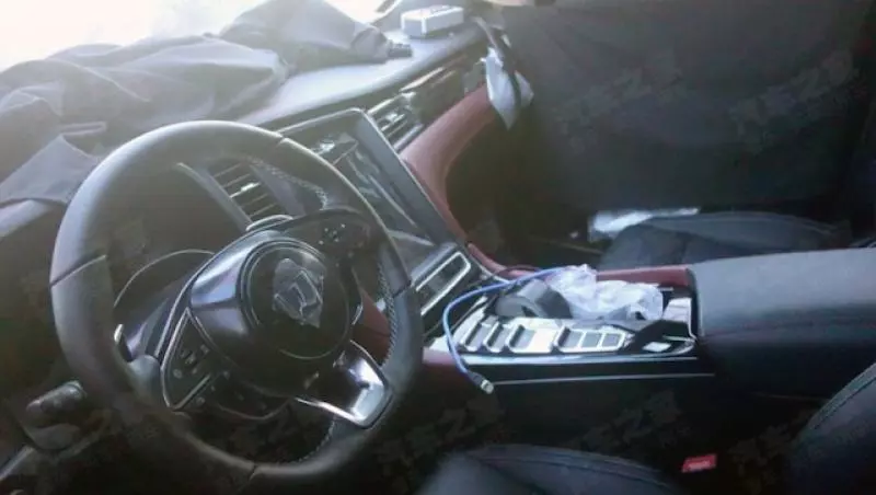 納智捷還有另一款全新車!首款轎跑 Coupe 休旅車偽裝照現身 - 自由電子報汽車頻道
