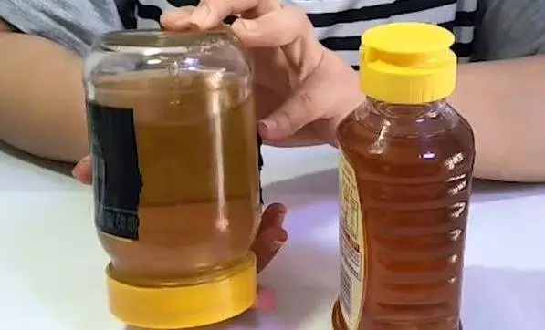 只要把蜂蜜瓶子倒過來,就可以辨別蜂蜜真假?才知道真的這麼簡單