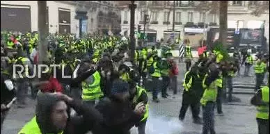 法國淪陷!中國駐法國大使館正式發出最高警報!