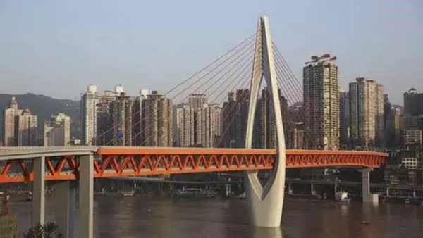 一張網友拍的「中國重慶」照片最近爆紅網路,轟動了亞洲,也震撼了全世界!