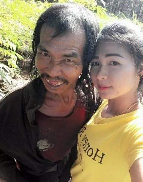 究竟發生什麼事 ?? 這組泰國「父女合照」,竟讓遠在中國的網民陷入瘋狂罵戰
