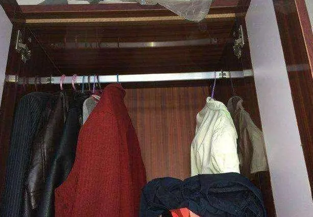 14歲兒子半夜對我說:媽媽,跟爸爸離婚吧,我受不了保姆阿姨了