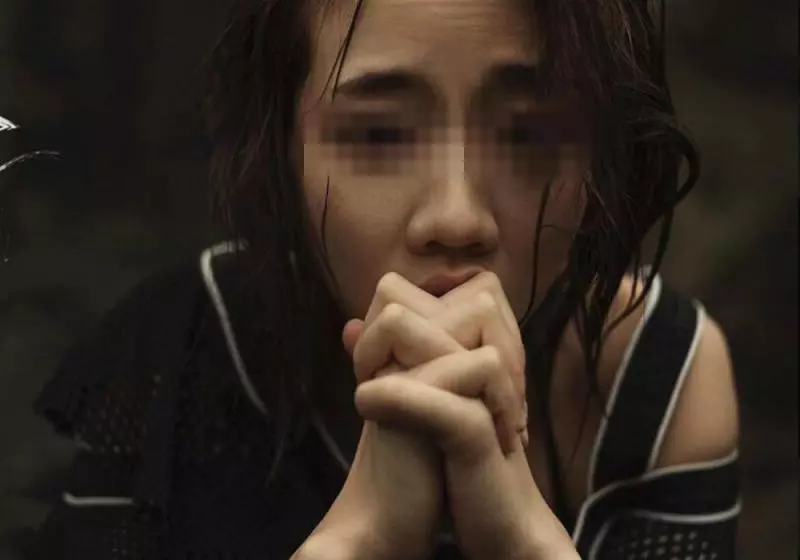 男友欠下巨額賭債,逼女友做小姐還債,第一個客人剛進門,她欣喜若狂