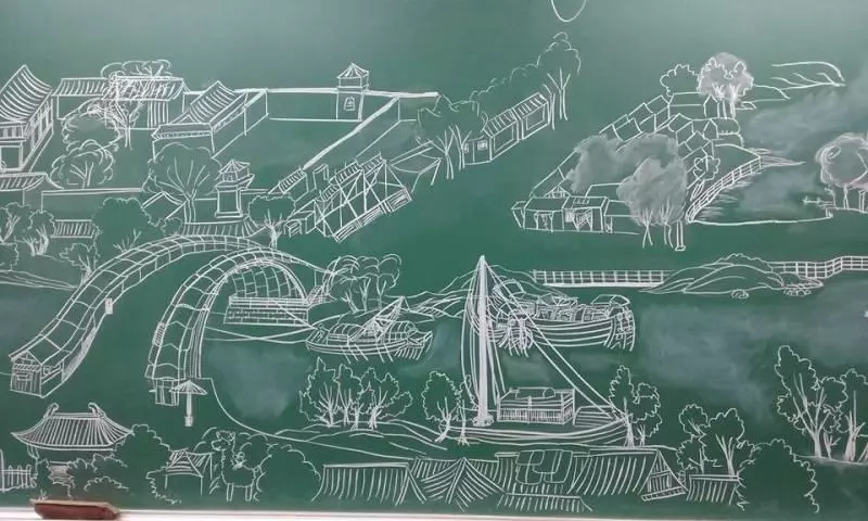 老師只是隨口說說「畫個《清明上河圖》」,隔天這個史詩級的歷史巨作就出現在黑板上了