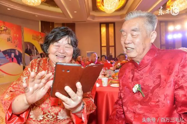 爸爸媽媽我們都是您的子女,您卻偏偏這樣對待我
