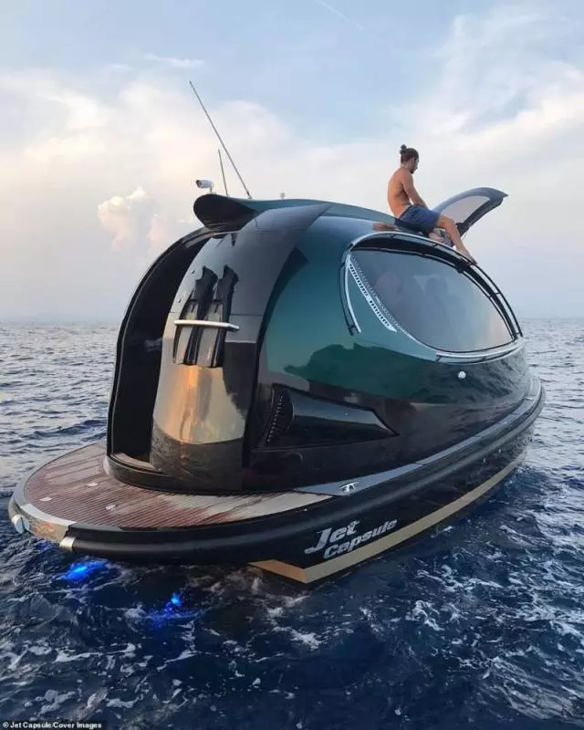 比變形金剛還帥!海中驚見「800萬水上藍寶堅尼」 一看見「超奢華夜店風內裝」網讚:貴得有理